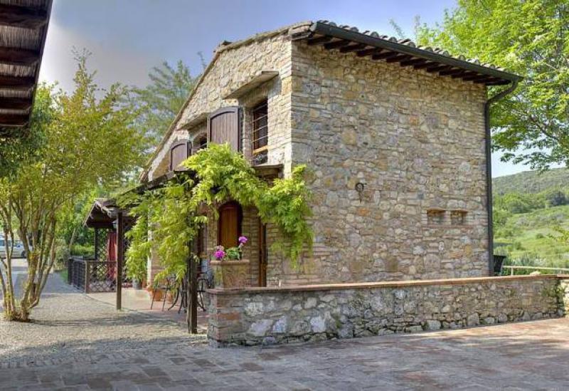 Agriturismo im Chianti-Gebiet zwischen Florenz und Siena Agriturismo im Chianti-Gebiet zwischen Florenz und Siena