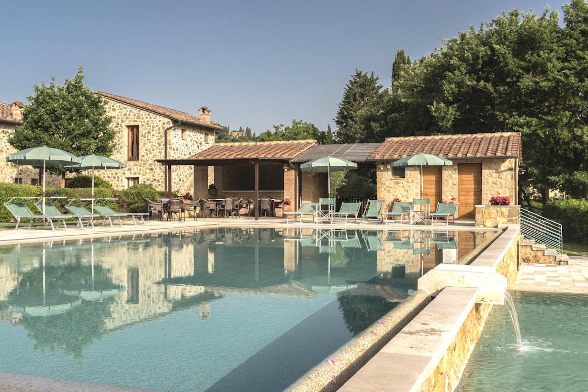 Agriturismo Country Resort Toskana - Ferienwohnungen mit tollem Pool