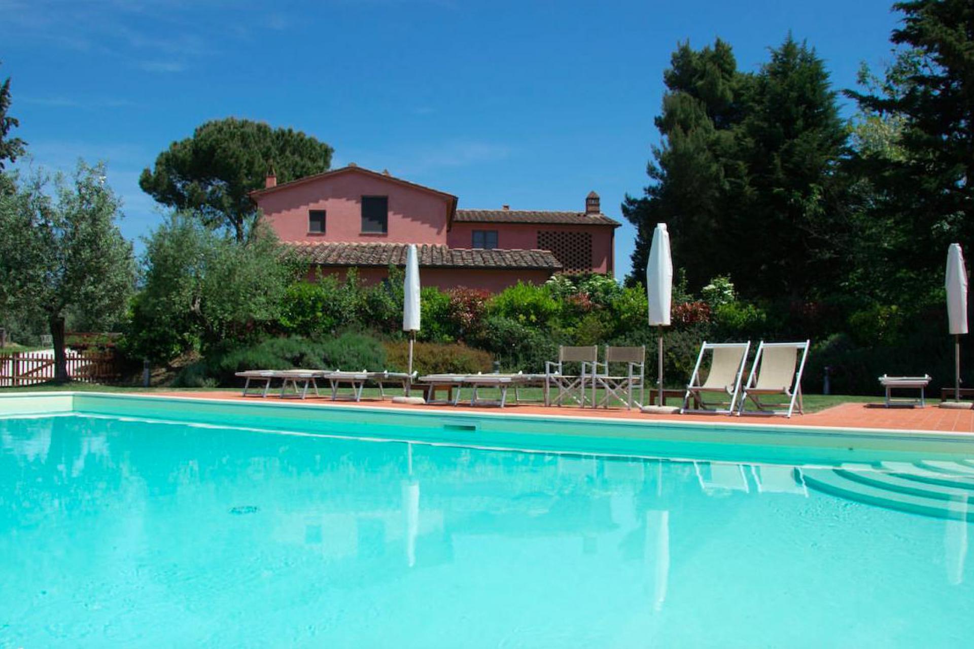 Hospitable agriturismo with beautiful apartments