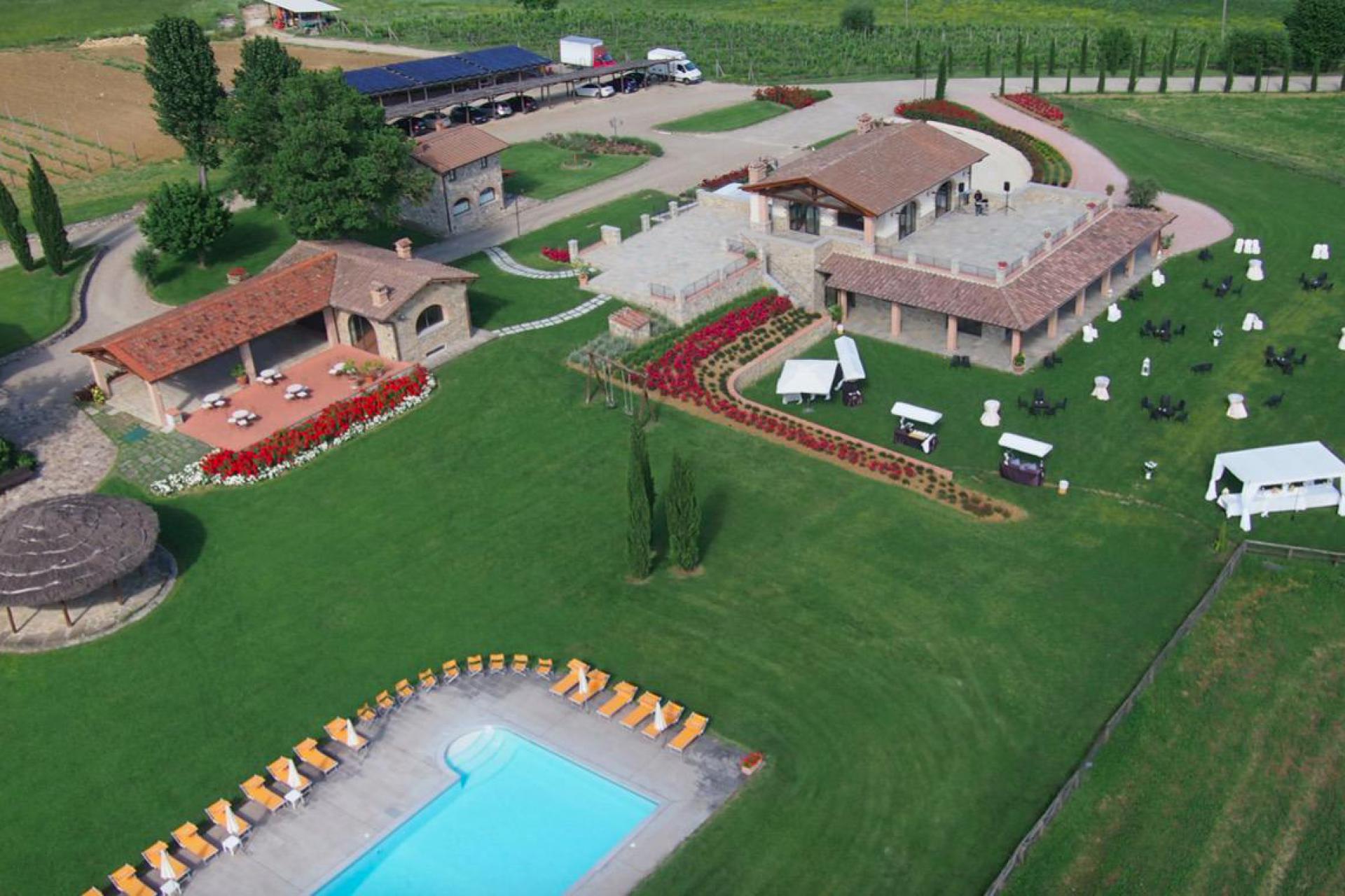 Child-friendly agriturismo between Arezzo and Florence
